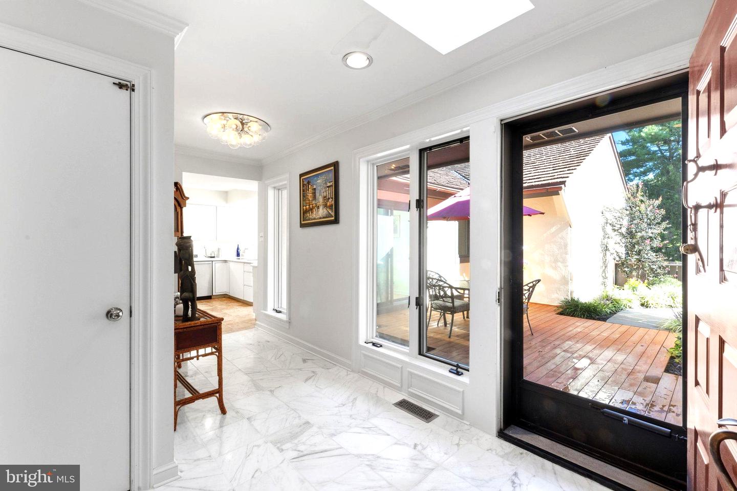 12 Pastern Ln Property Photo 3