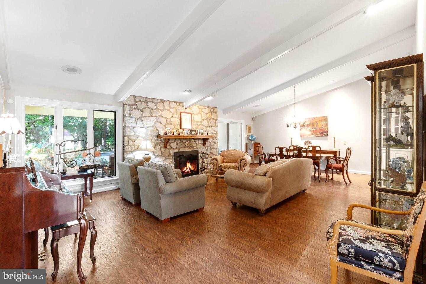 12 Pastern Ln Property Photo 6