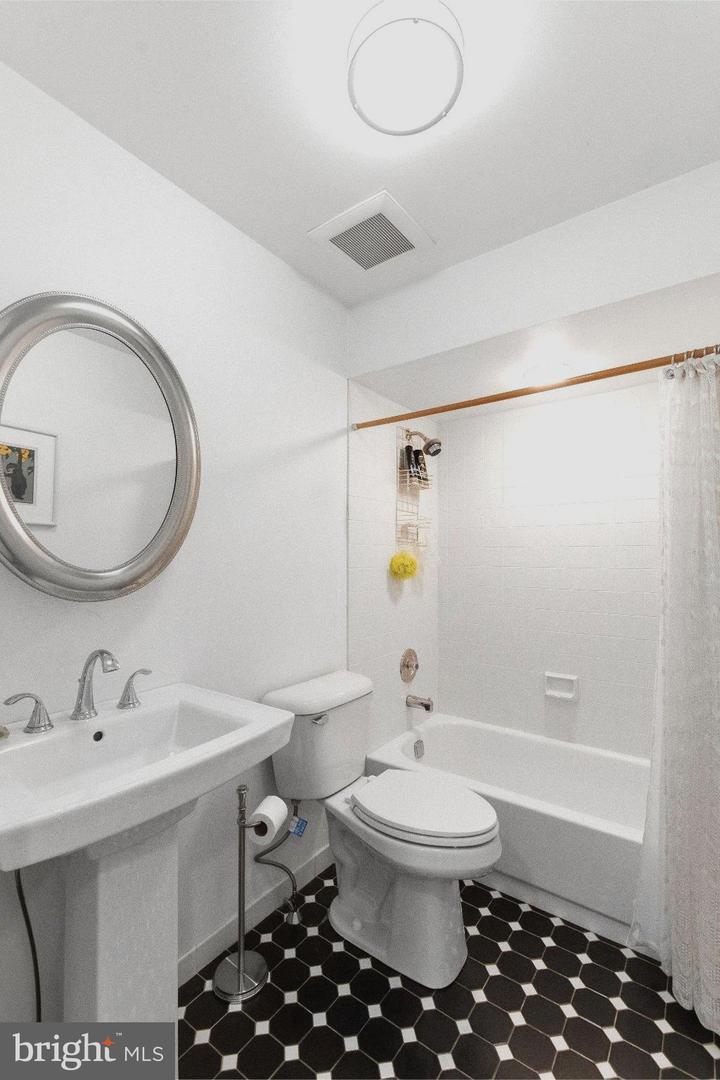 12 Pastern Ln Property Photo 19