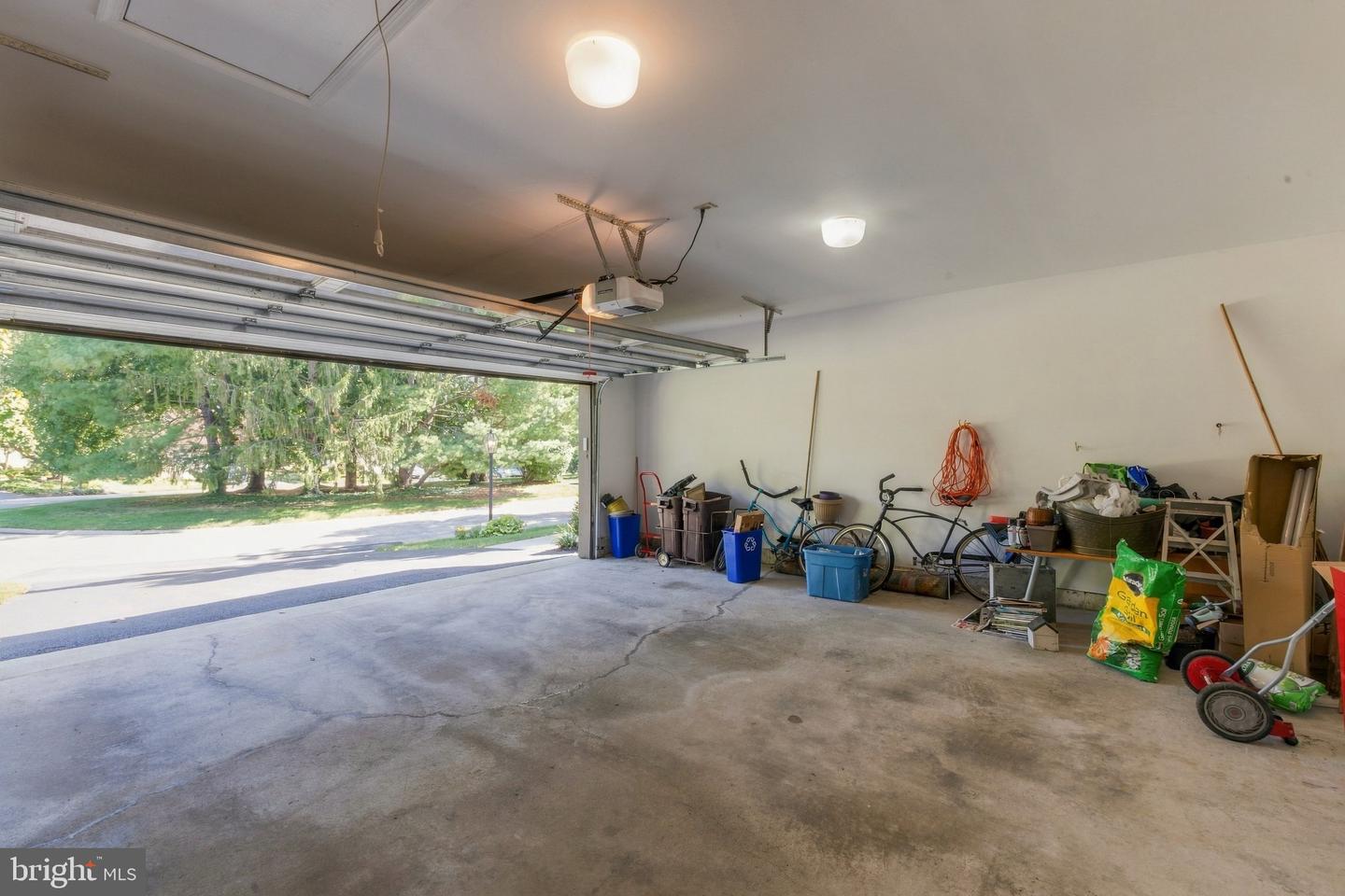 12 Pastern Ln Property Photo 23