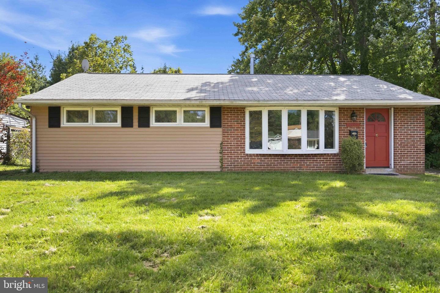 2806 Anzac Ave Property Photo 1