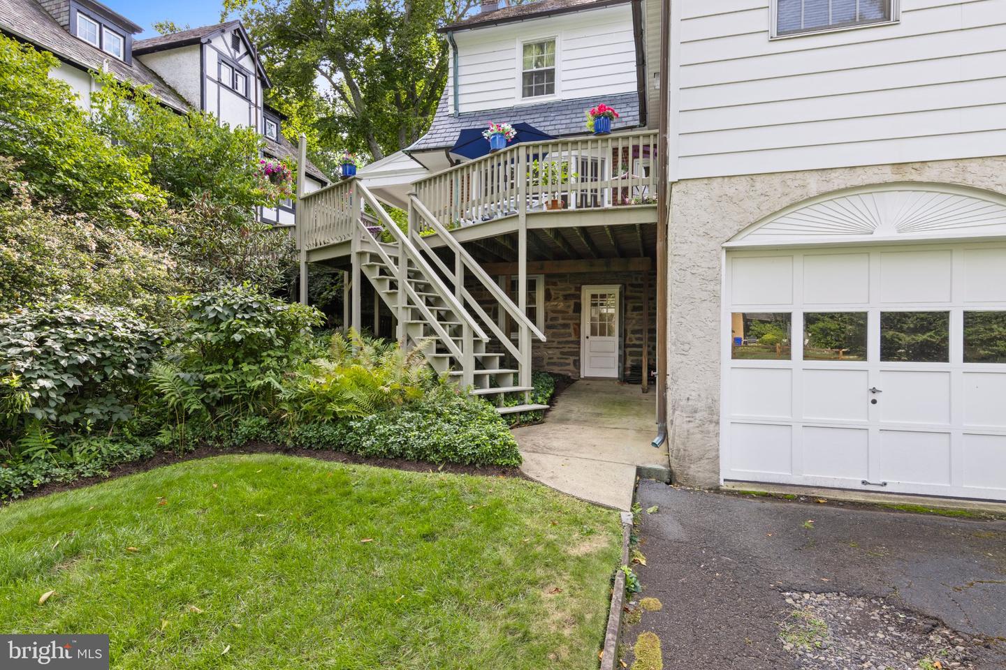 609 Park Ln Property Photo 67
