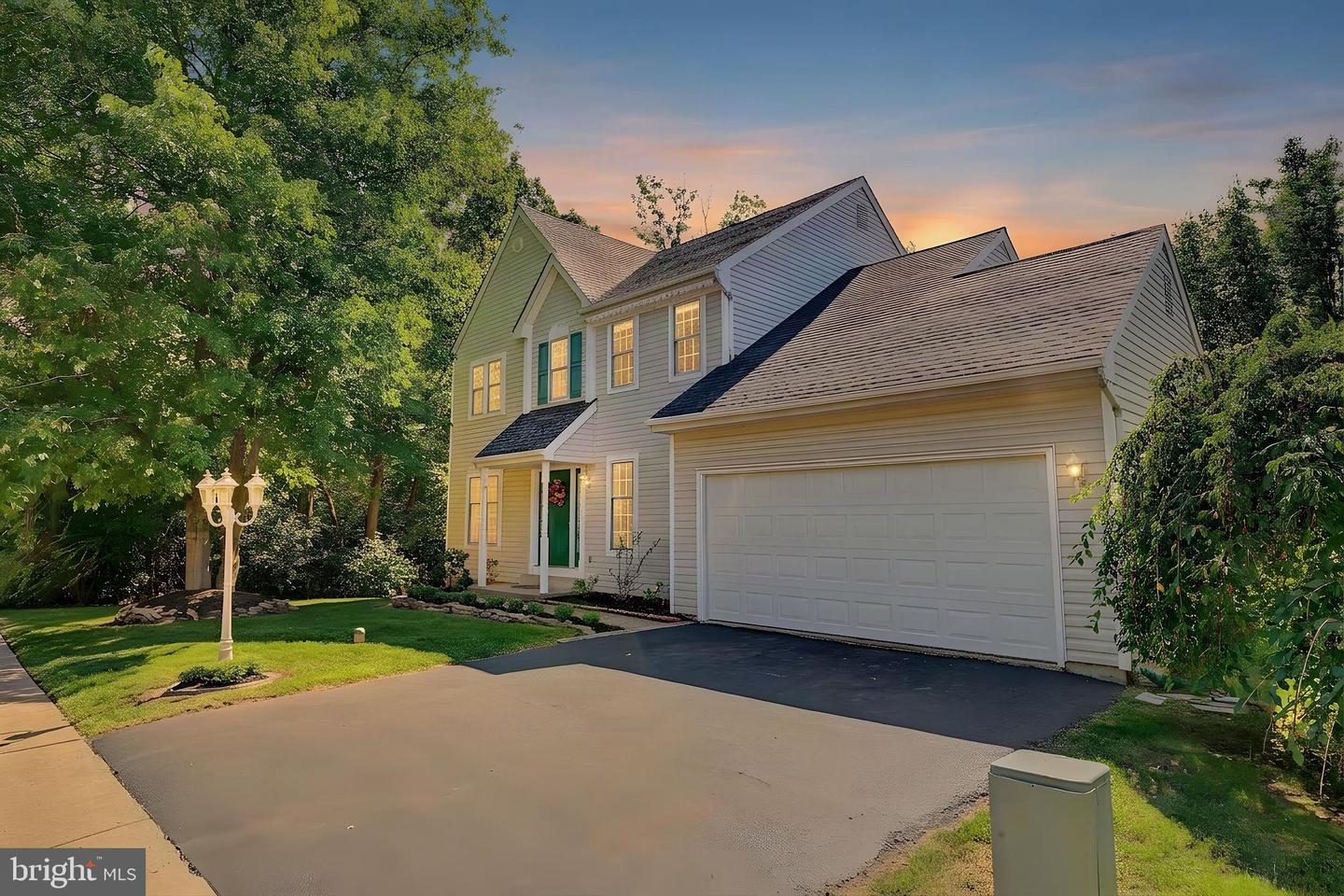 705 Buttonwood Dr # Property Photo 1
