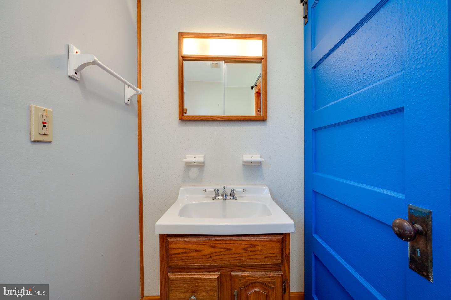 316 River Rd Property Photo 10