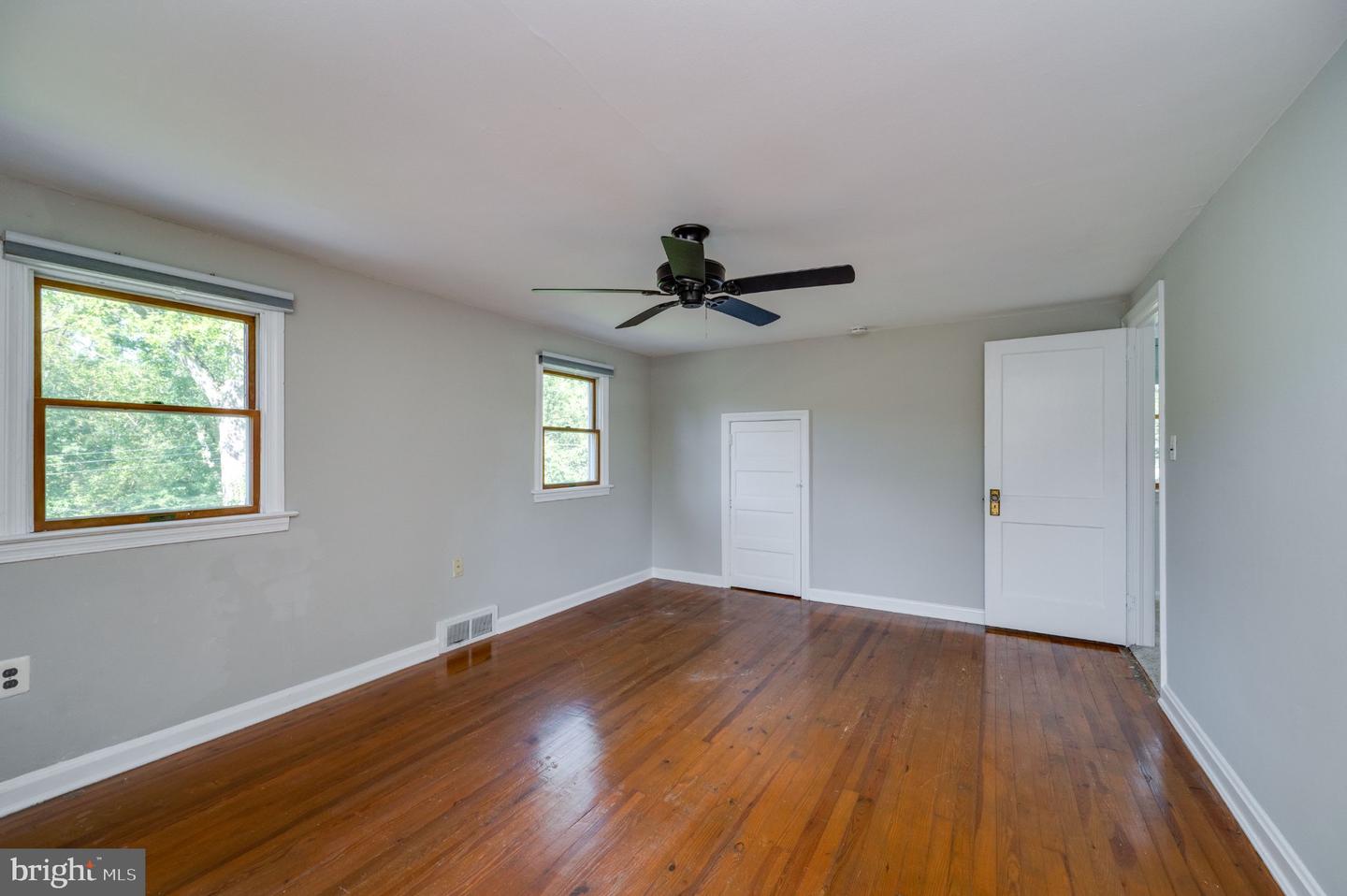 316 River Rd Property Photo 18