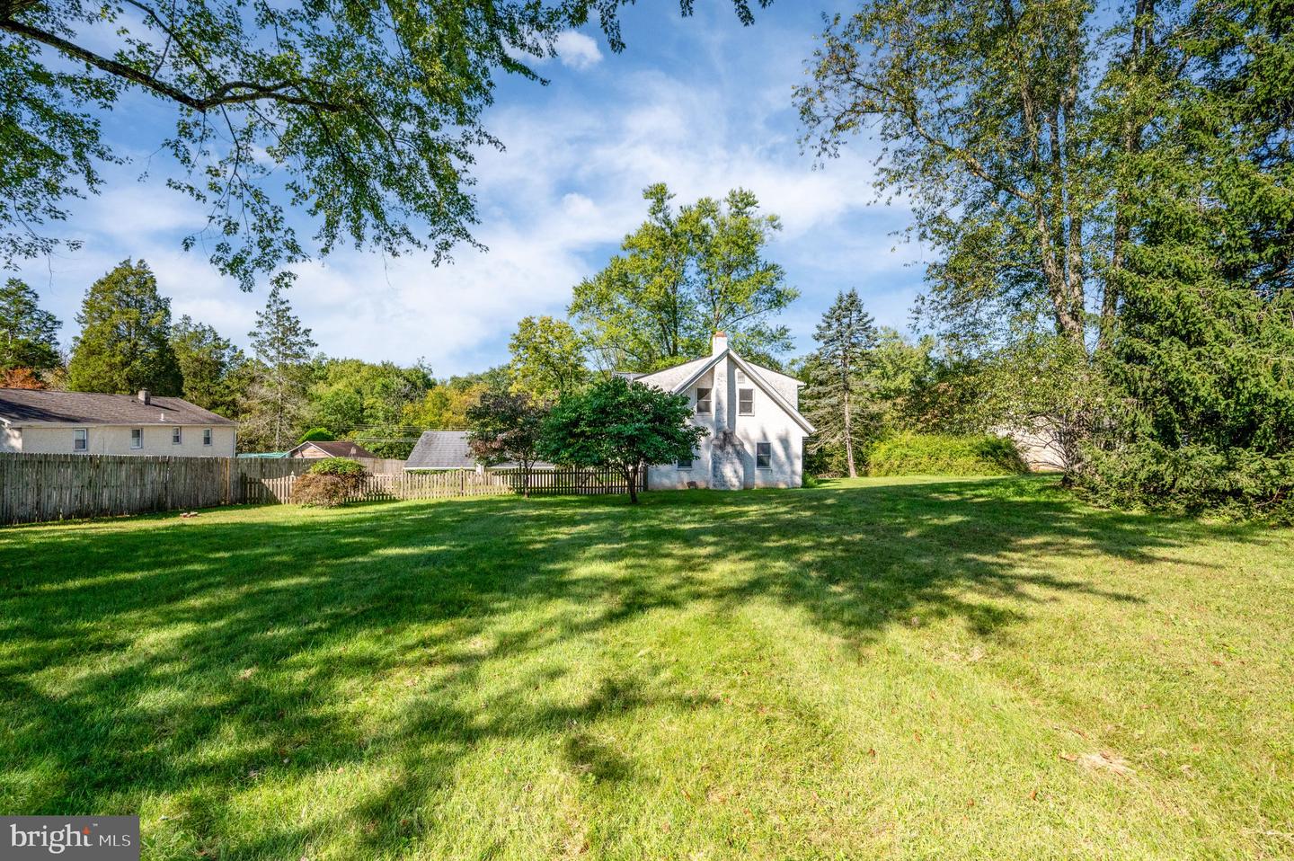 316 River Rd Property Photo 33