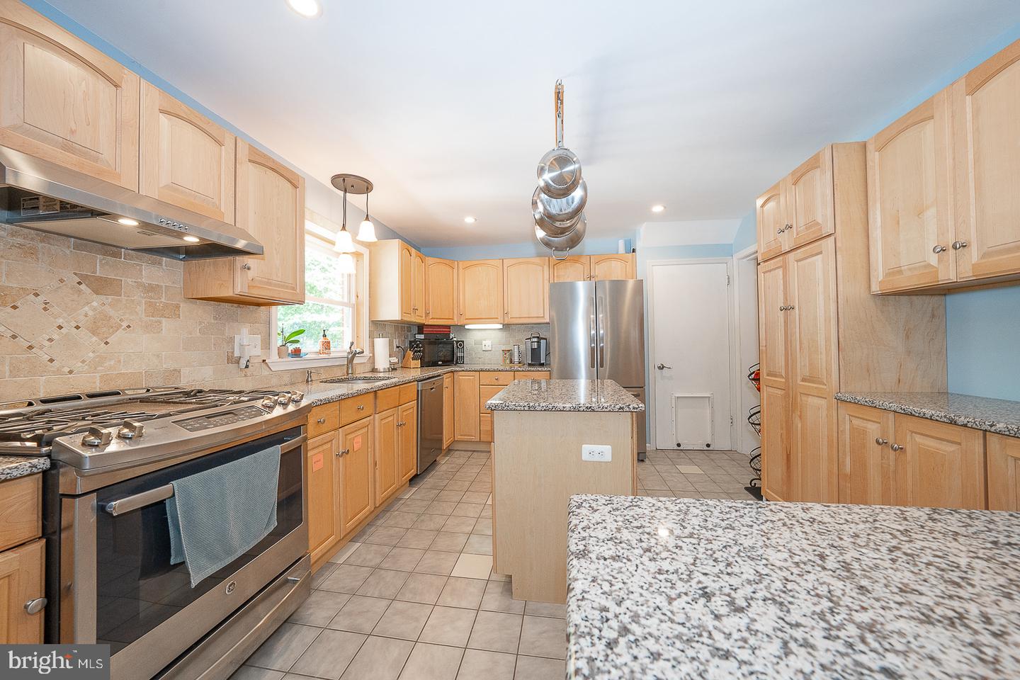 751 Red Oak Ter Property Photo 15