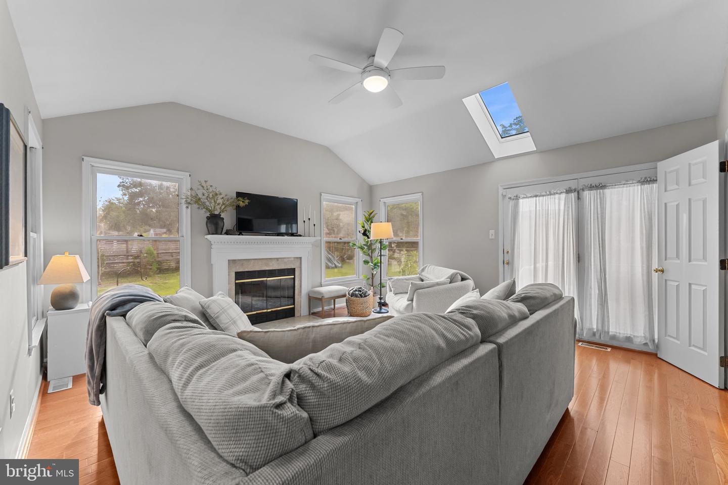712 Avondale Rd Property Photo 11