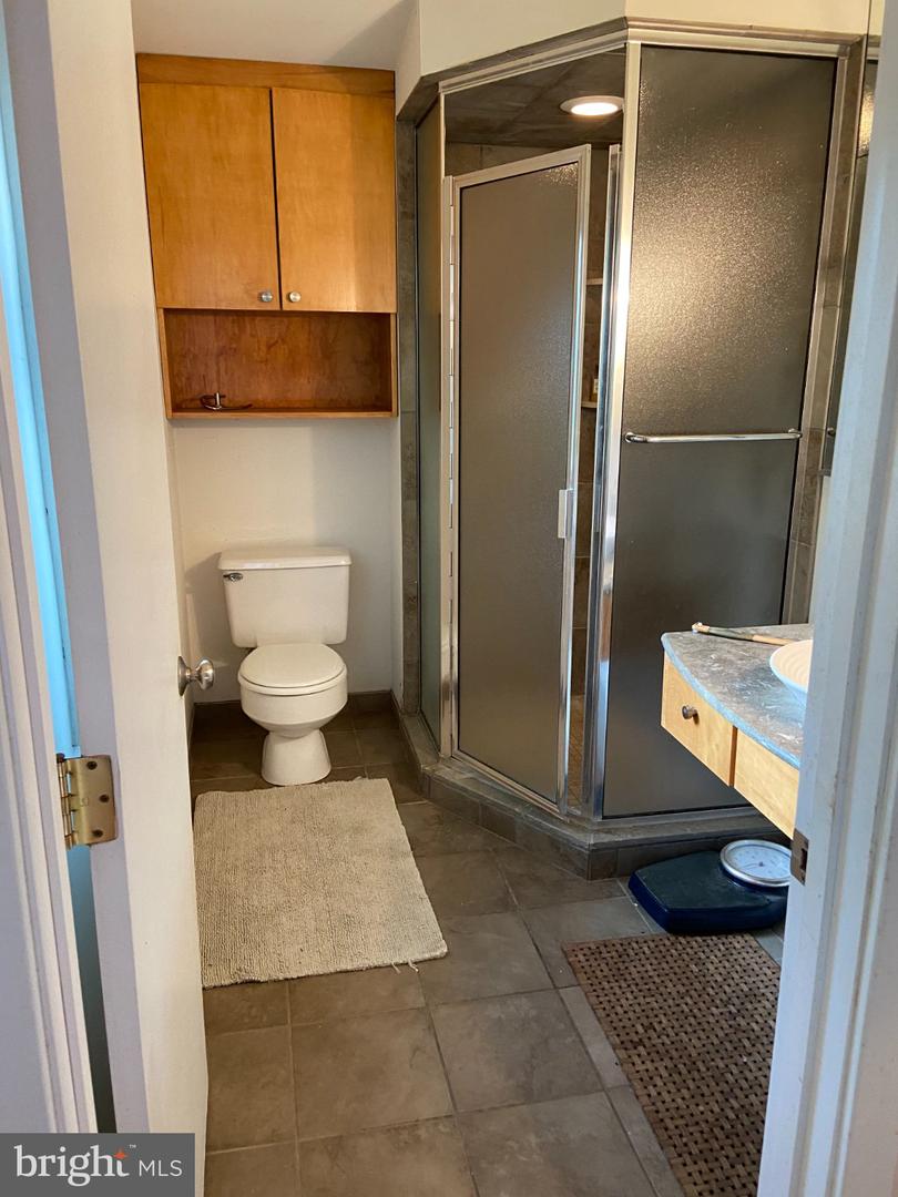 805 Harston Ln Property Photo 14