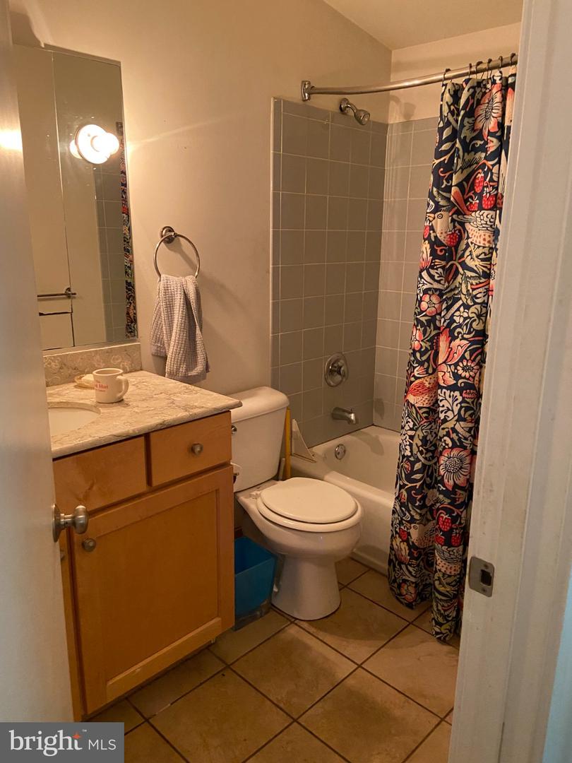 805 Harston Ln Property Photo 17