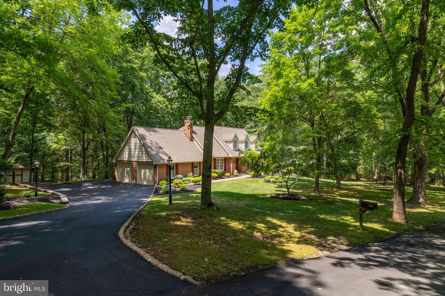 30 High Point E Property Photo 5
