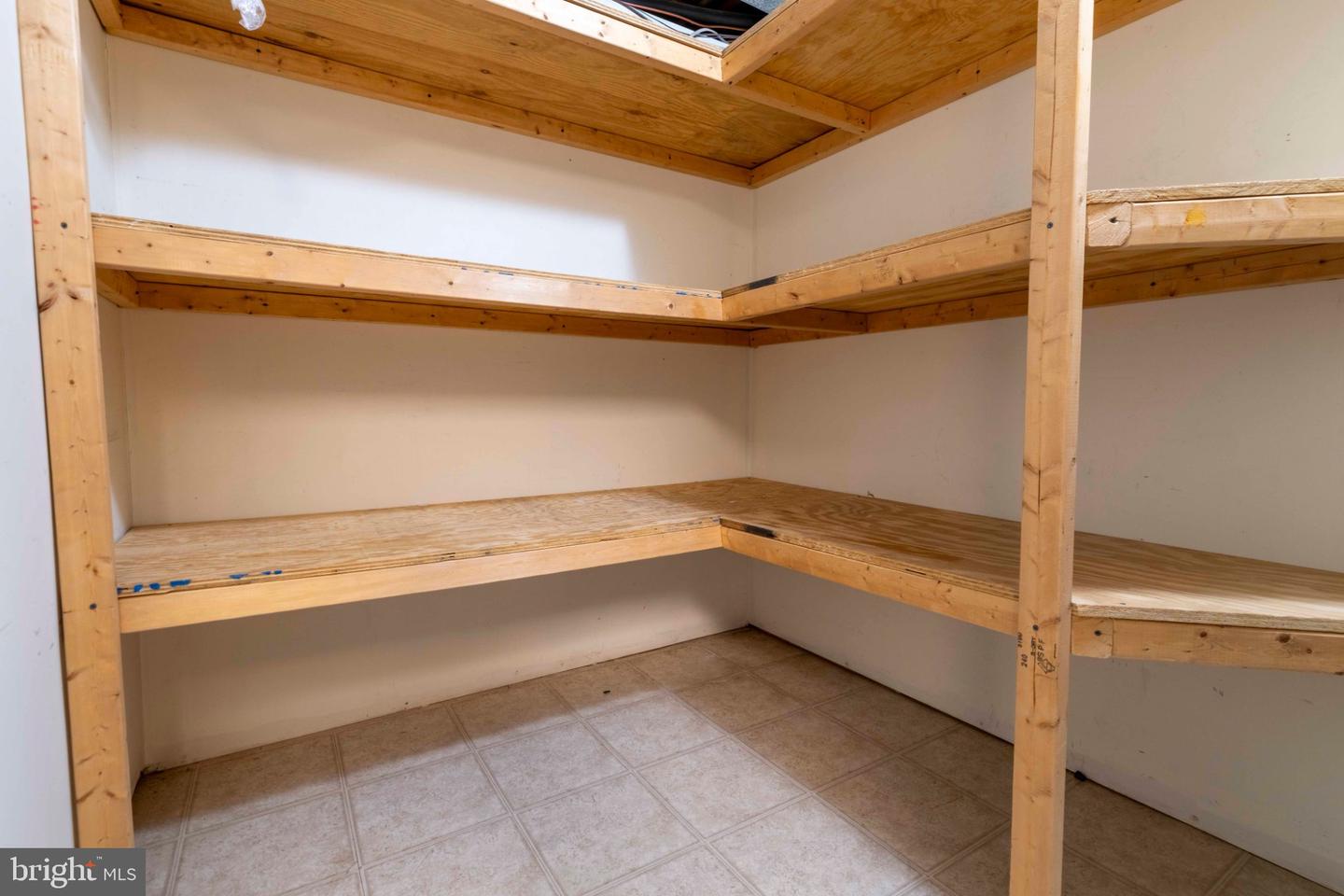 30 High Point E Property Photo 53