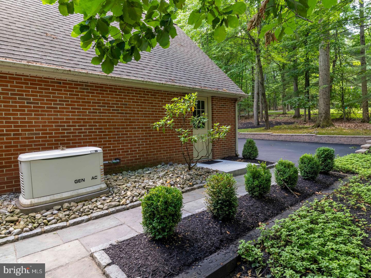 30 High Point E Property Photo 57