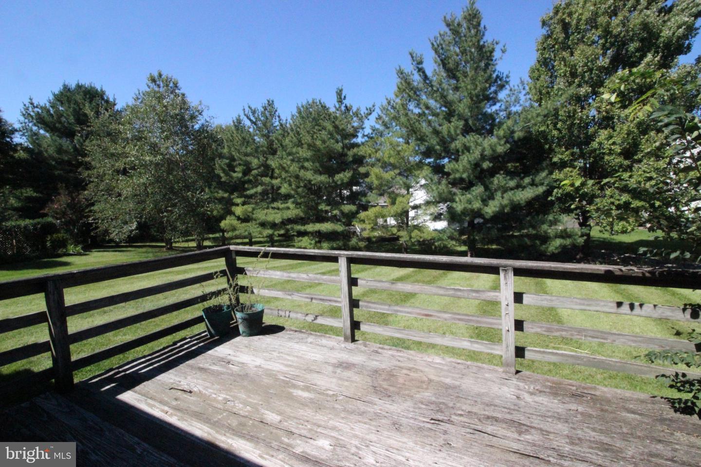 425 Shoemaker Way Property Photo 5