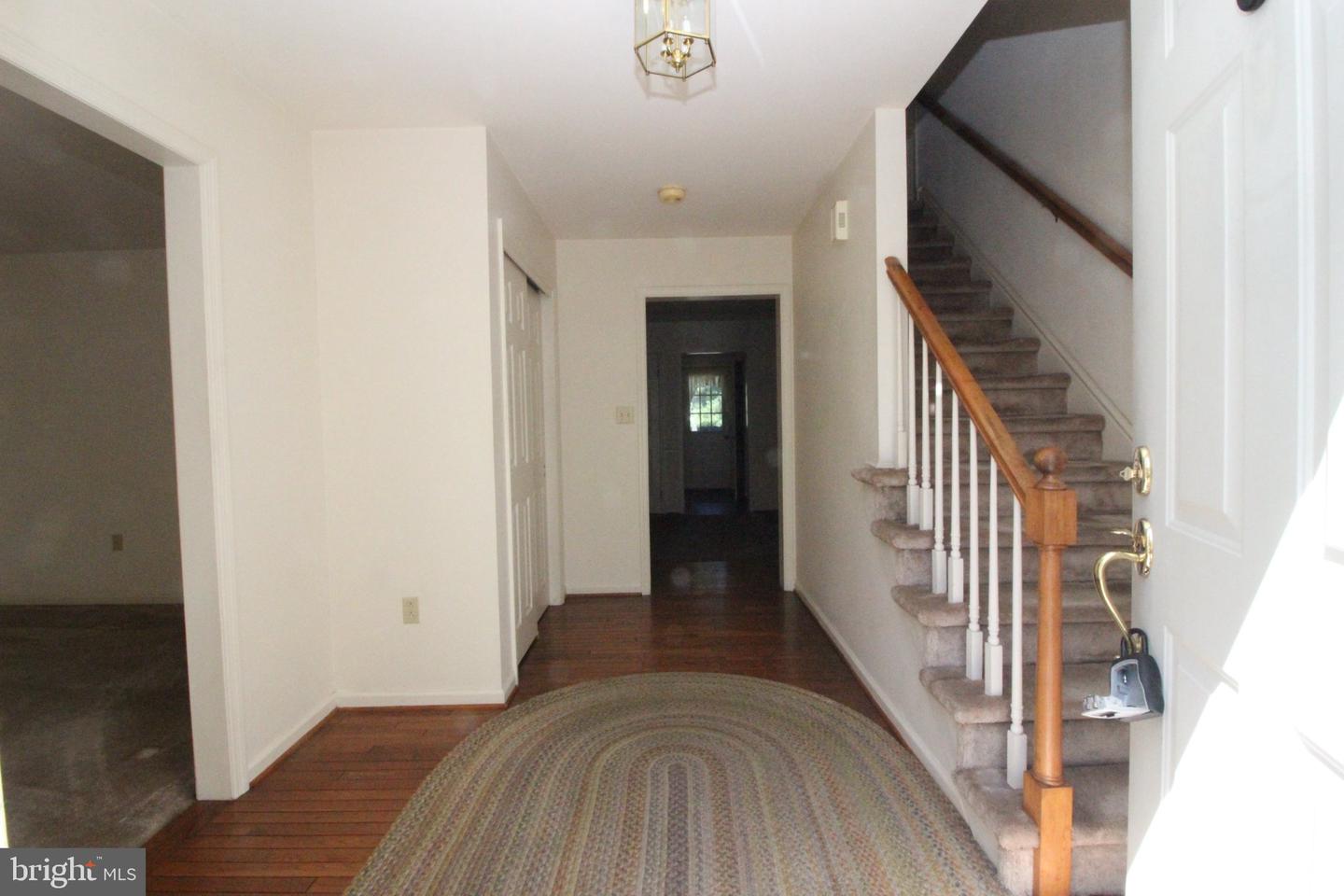 425 Shoemaker Way Property Photo 6