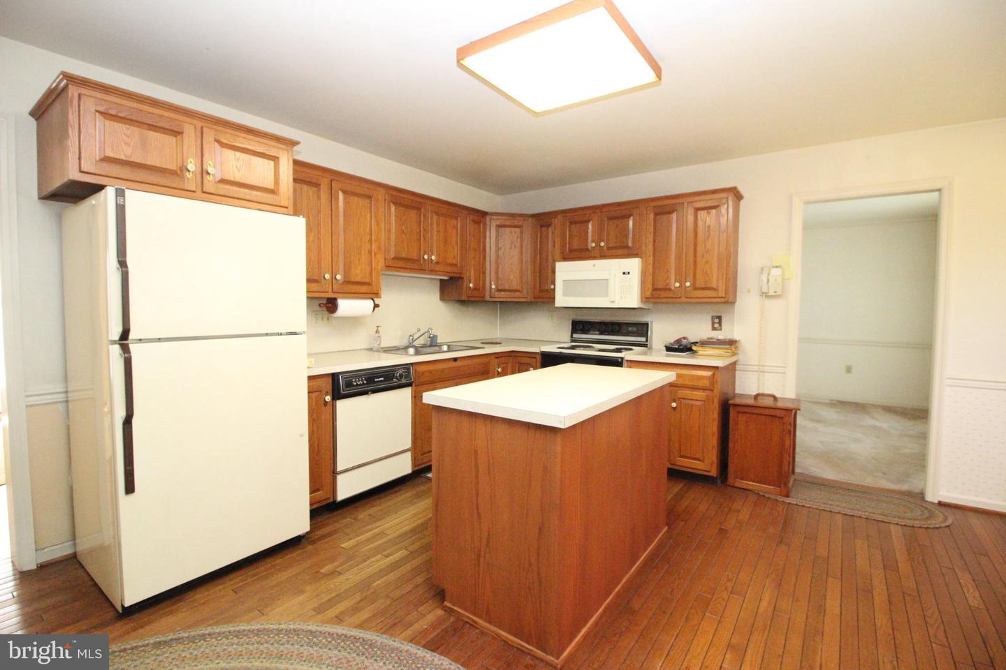 425 Shoemaker Way Property Photo 11