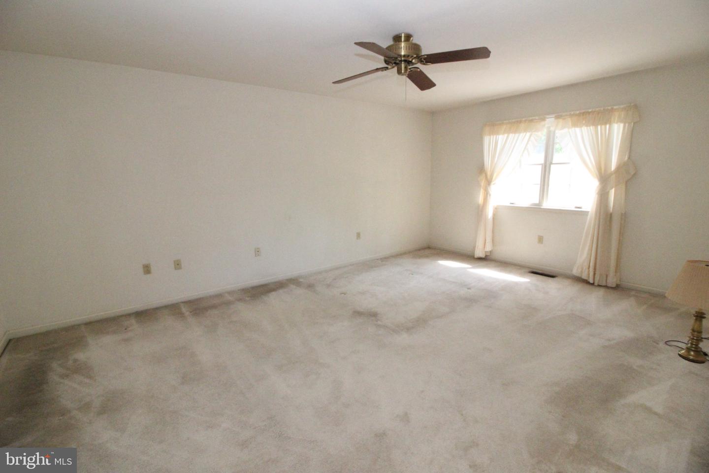 425 Shoemaker Way Property Photo 18