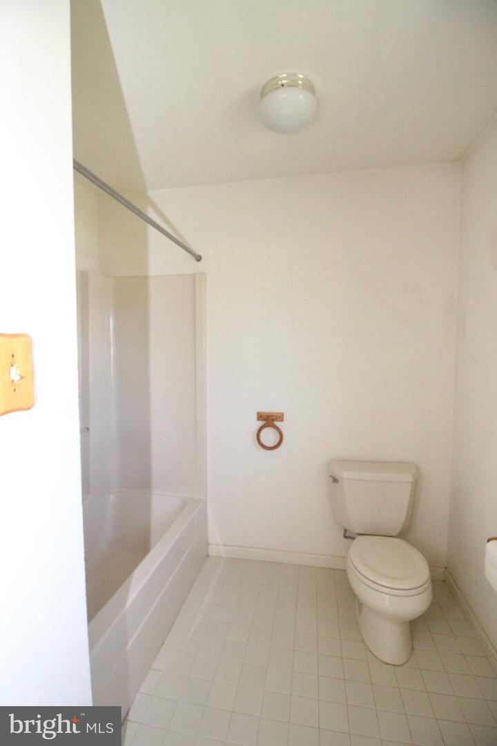 425 Shoemaker Way Property Photo 21