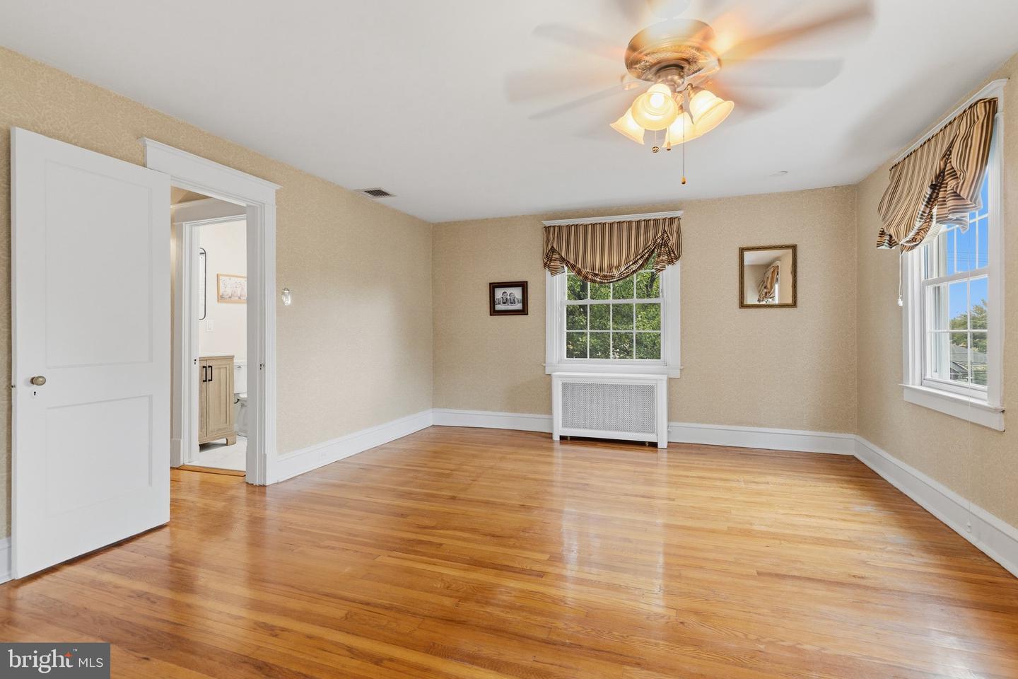 1046 Huntingdon Rd Property Photo 23