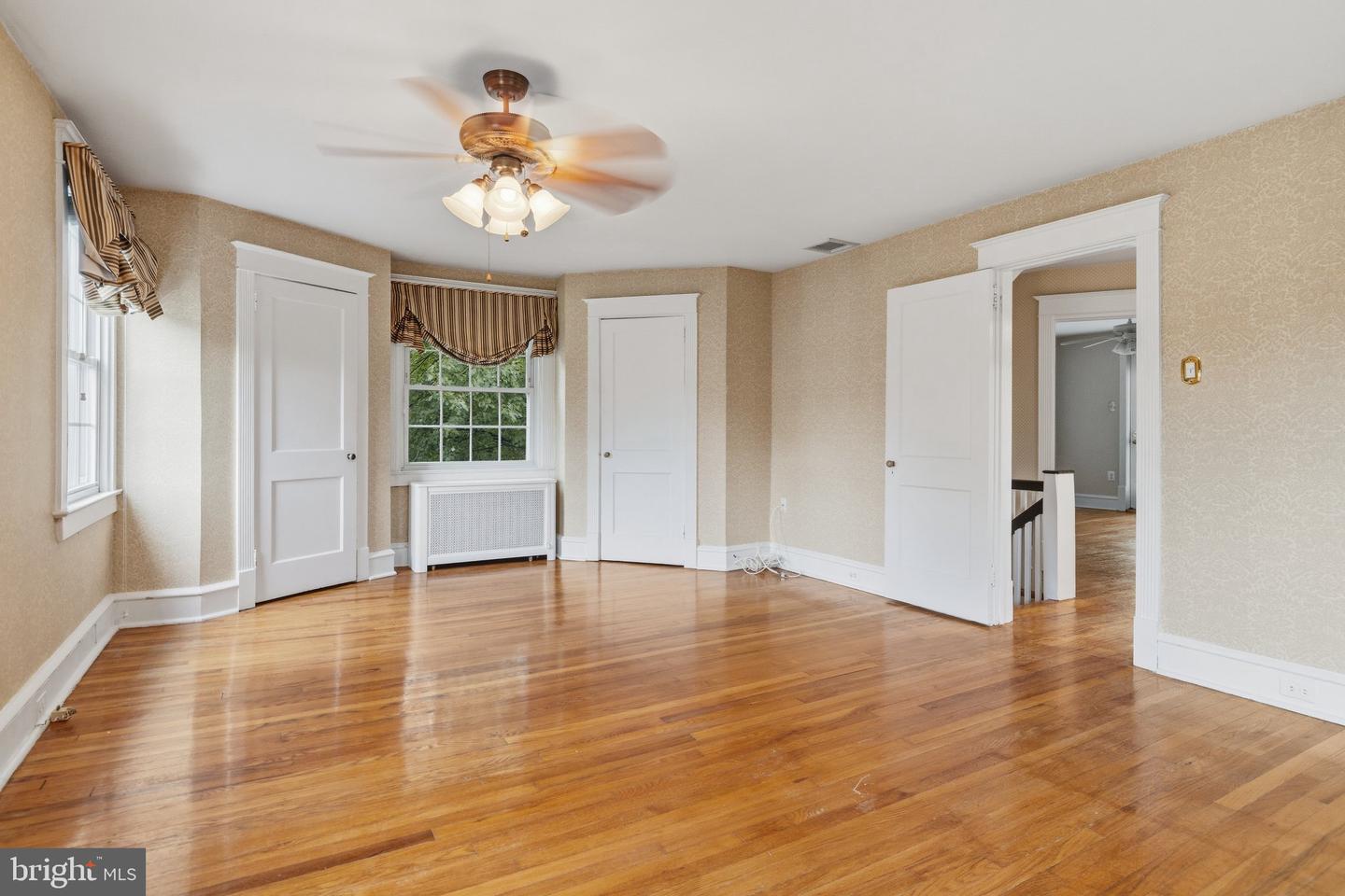 1046 Huntingdon Rd Property Photo 25
