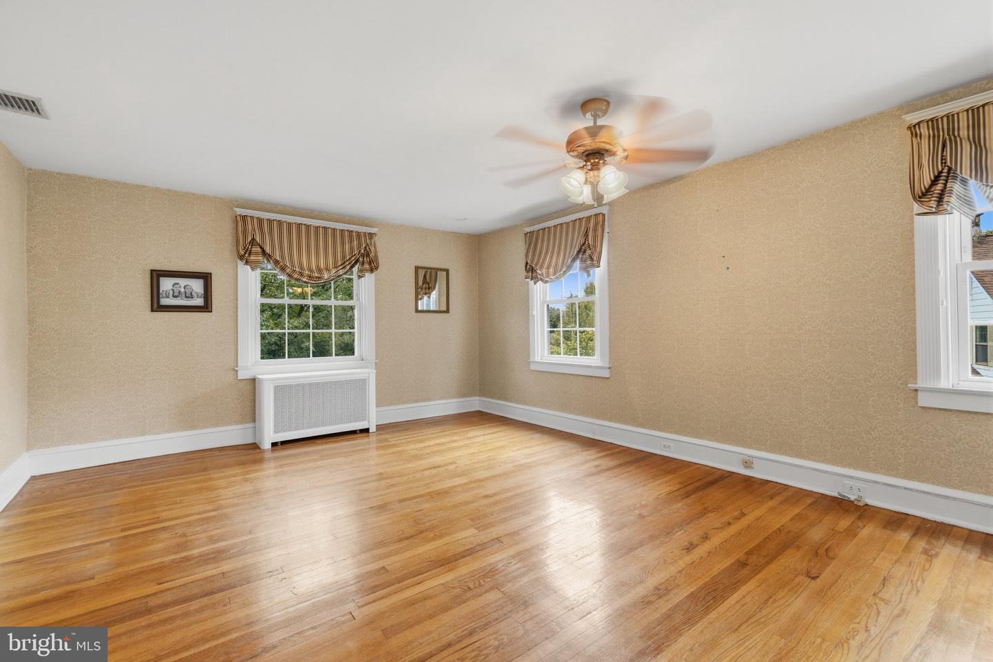 1046 Huntingdon Rd Property Photo 26