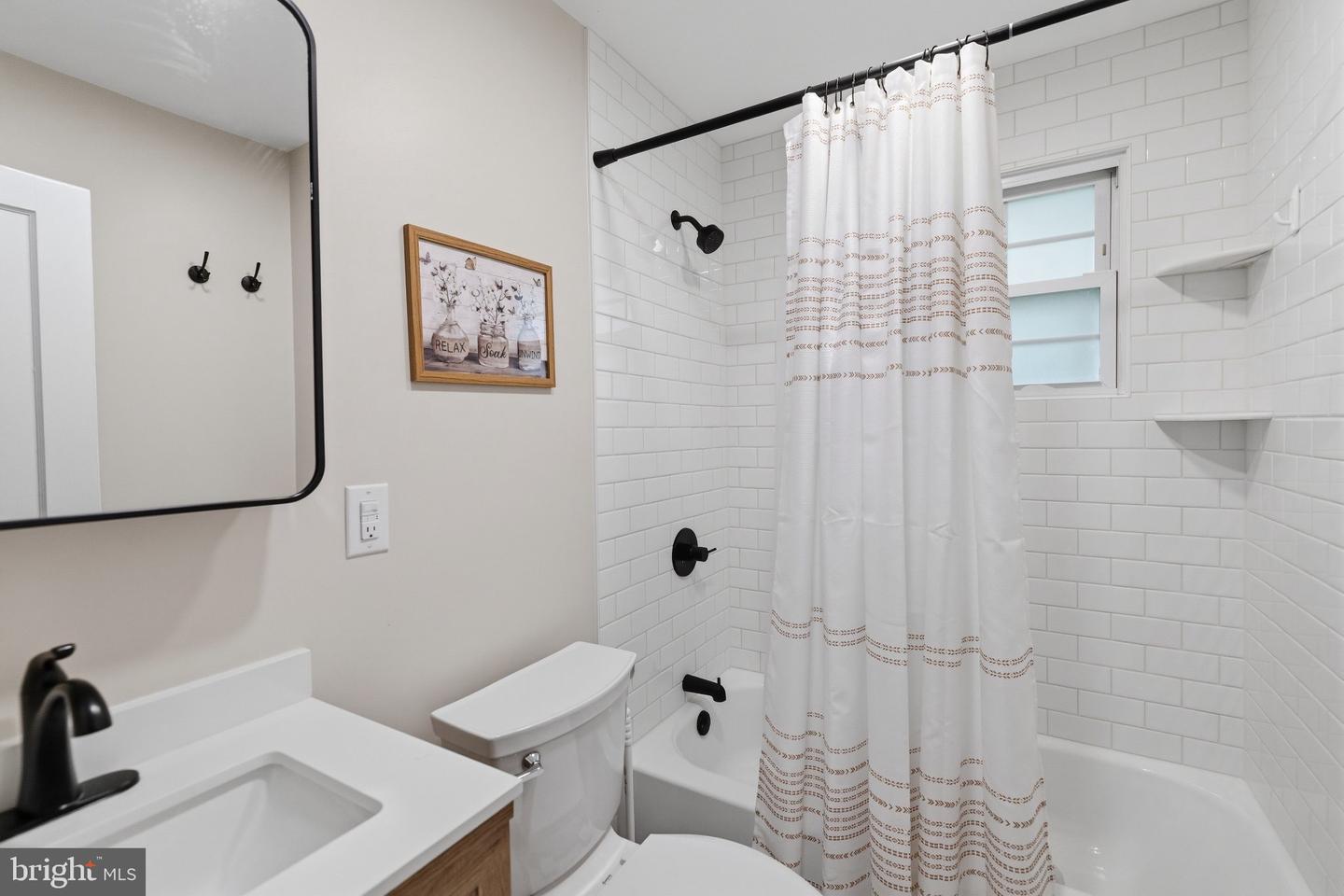 1046 Huntingdon Rd Property Photo 27