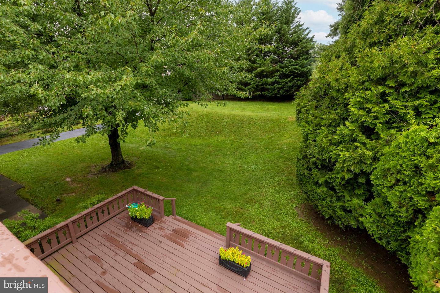 1046 Huntingdon Rd Property Photo 41