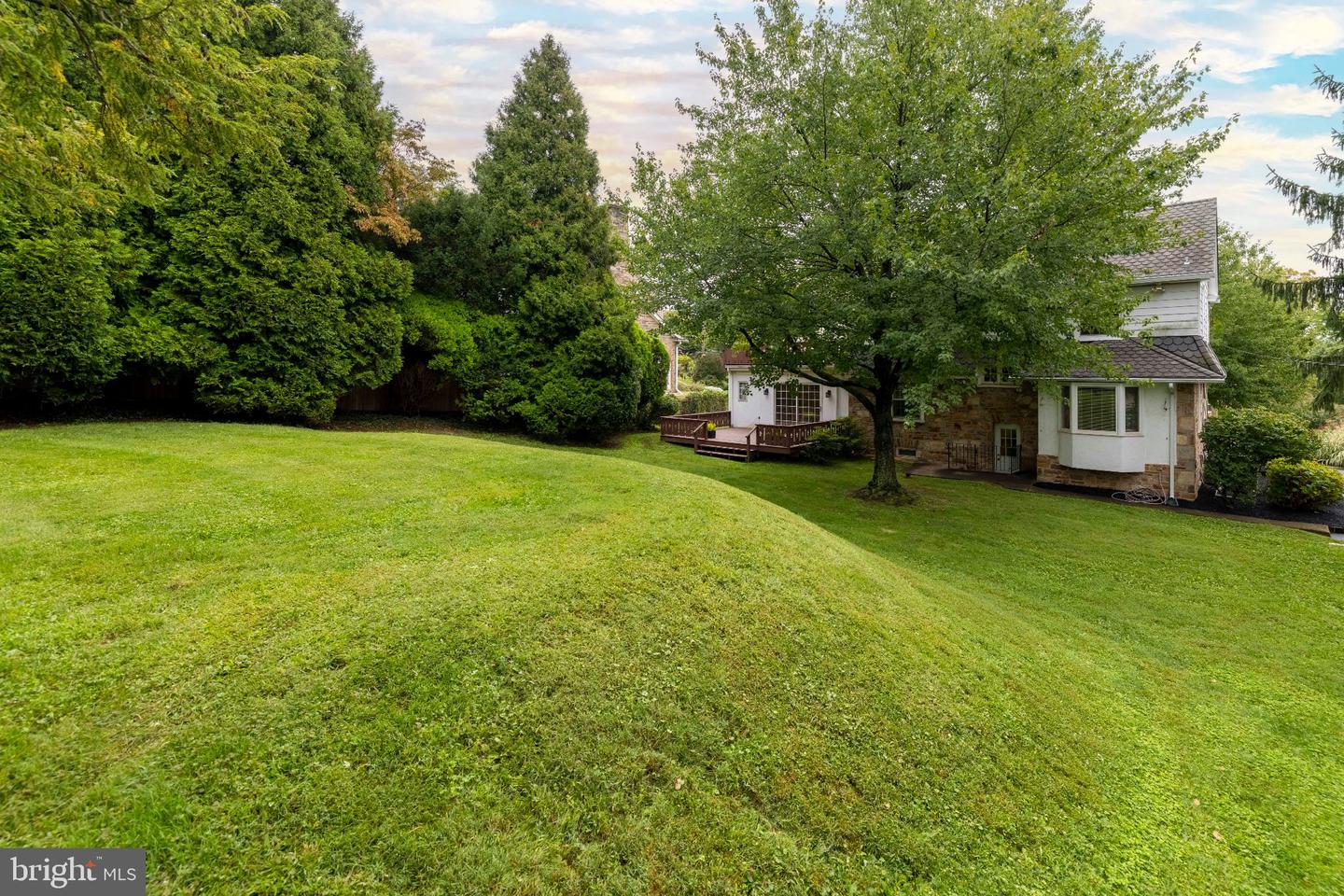 1046 Huntingdon Rd Property Photo 48