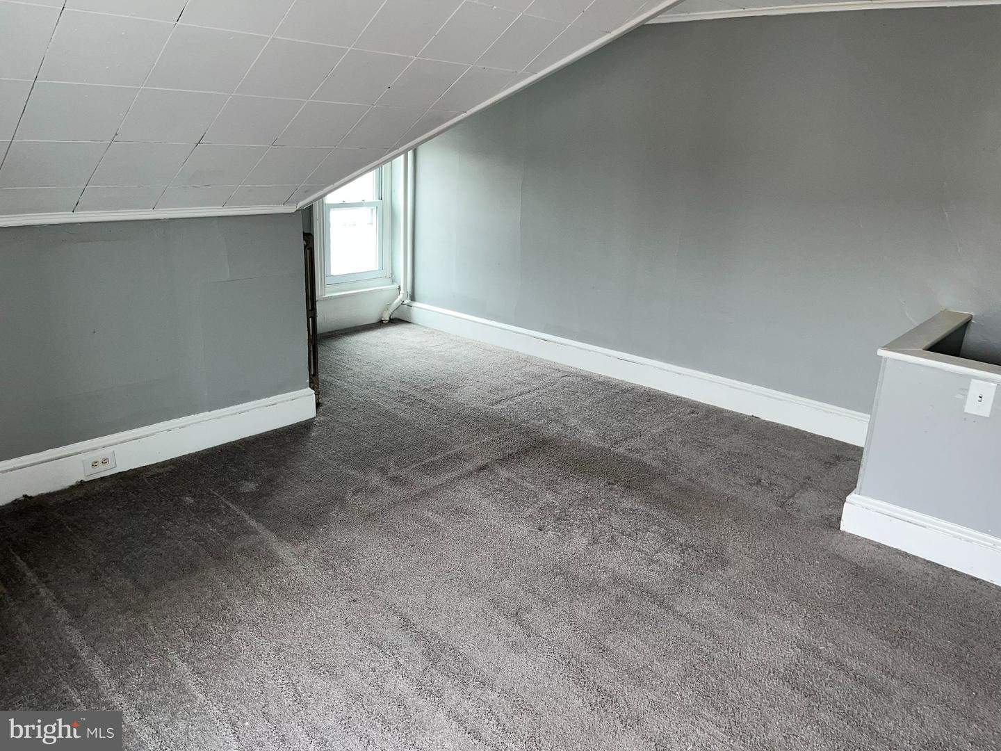 449 N York St #2 Property Photo 18