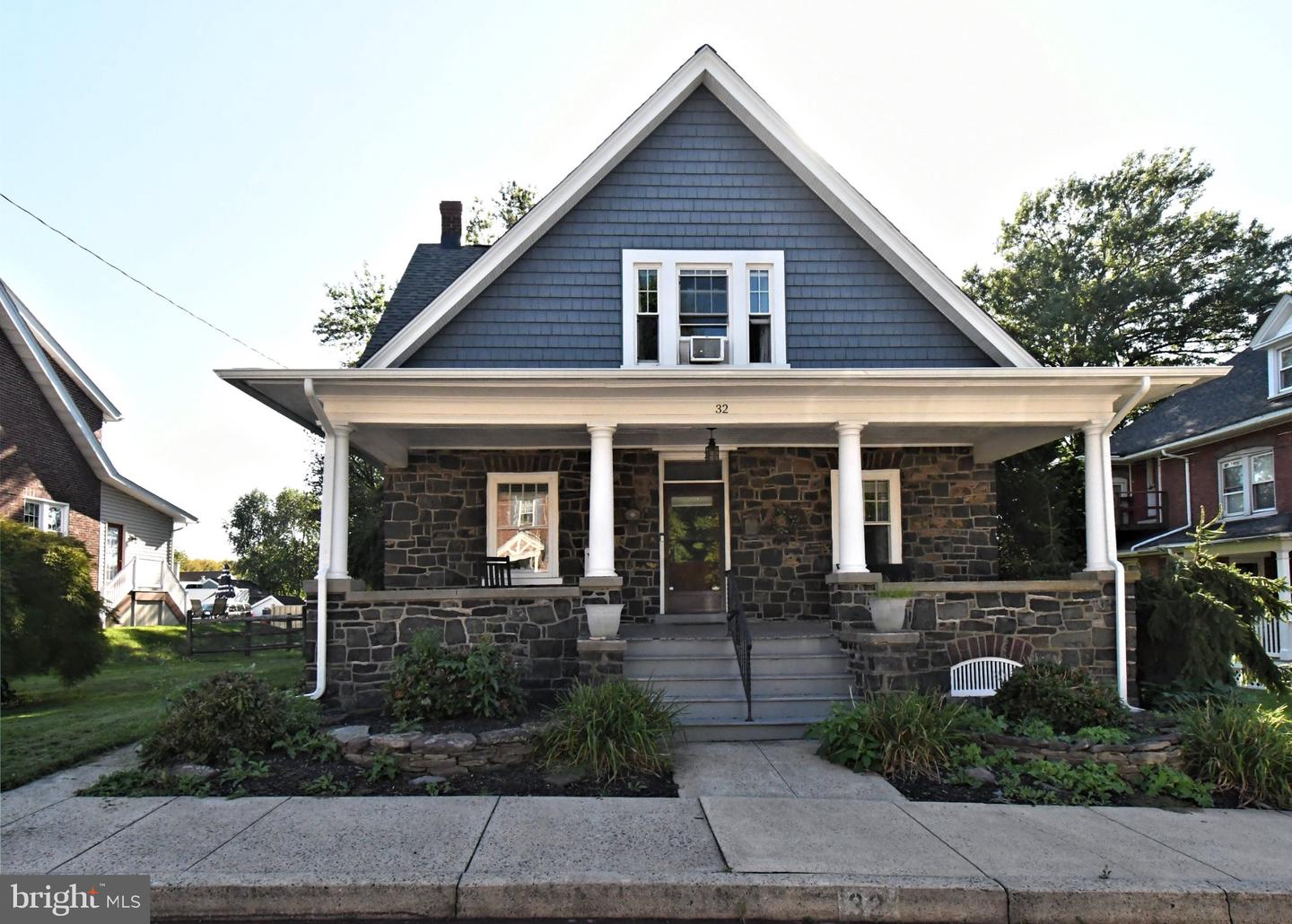 32 Franklin Ave # Property Photo 1