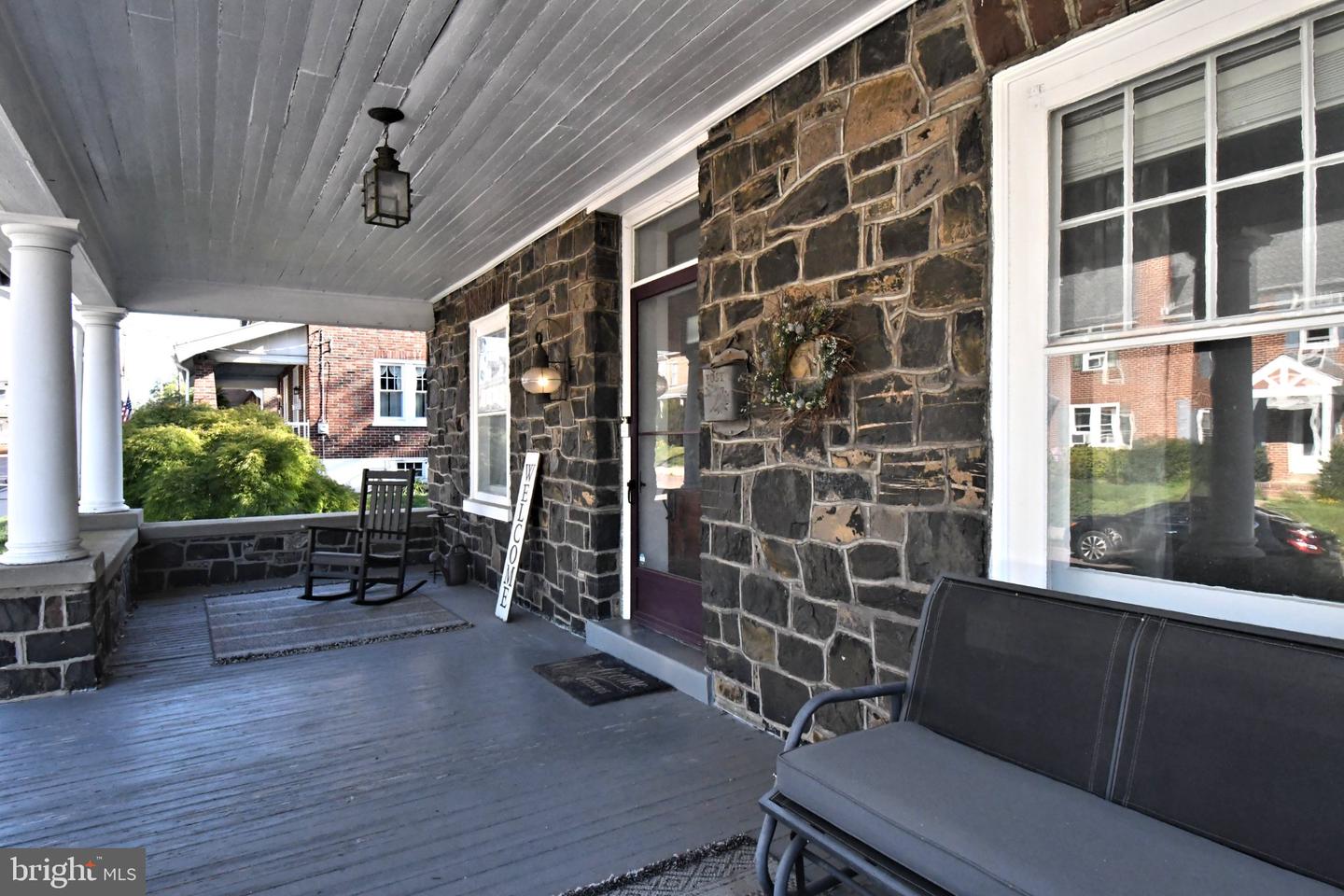 32 Franklin Ave # Property Photo 6