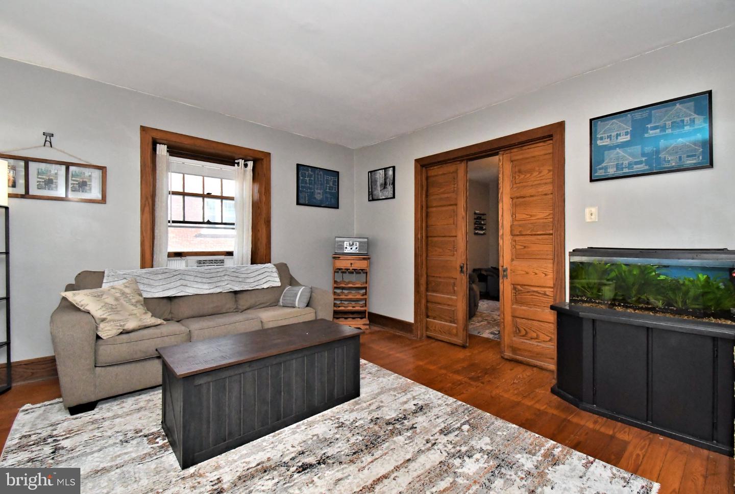 32 Franklin Ave # Property Photo 9