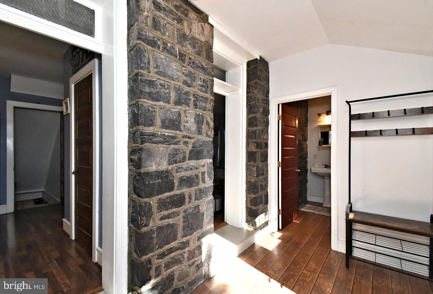 32 Franklin Ave # Property Photo 28