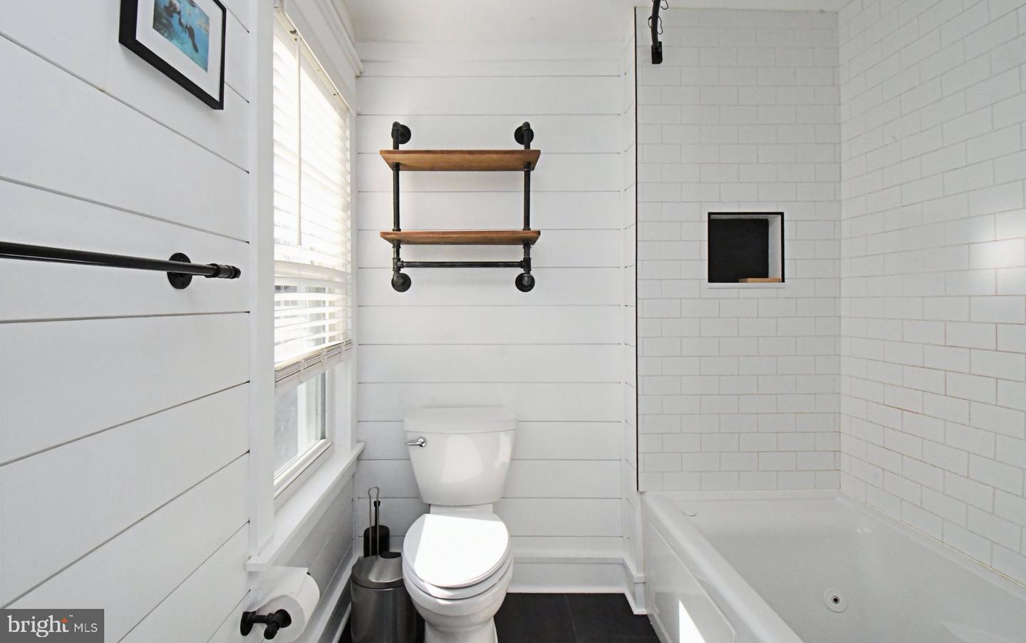 32 Franklin Ave # Property Photo 35