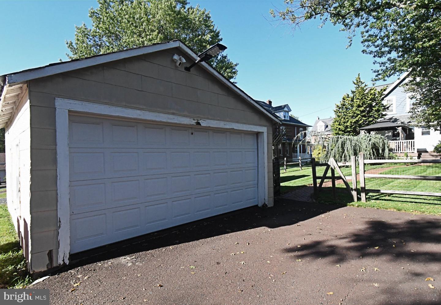 32 Franklin Ave # Property Photo 63