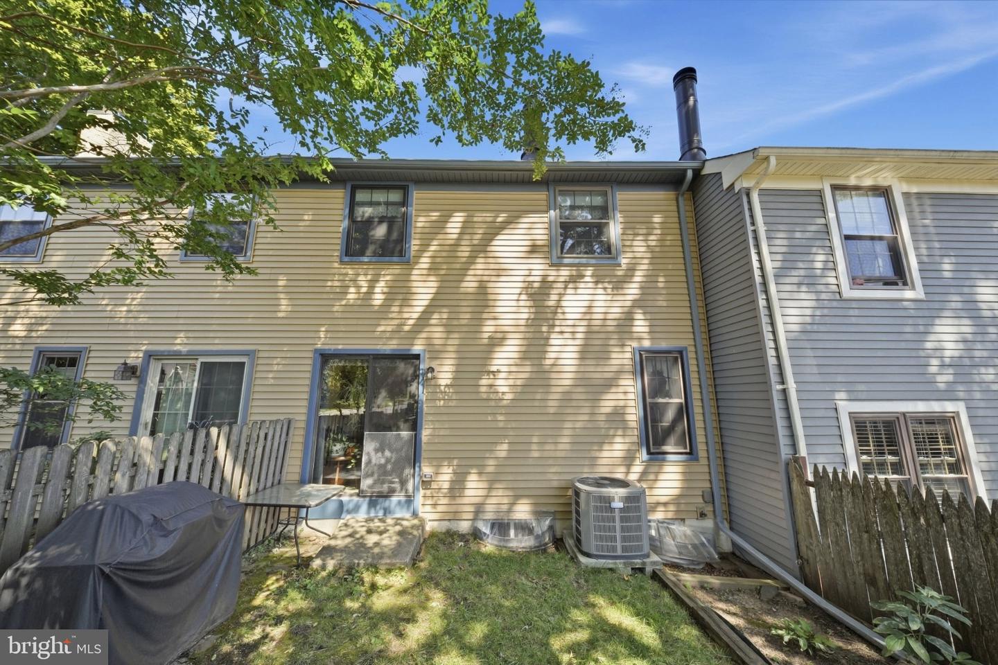 407 Hancock Ct Property Photo 6
