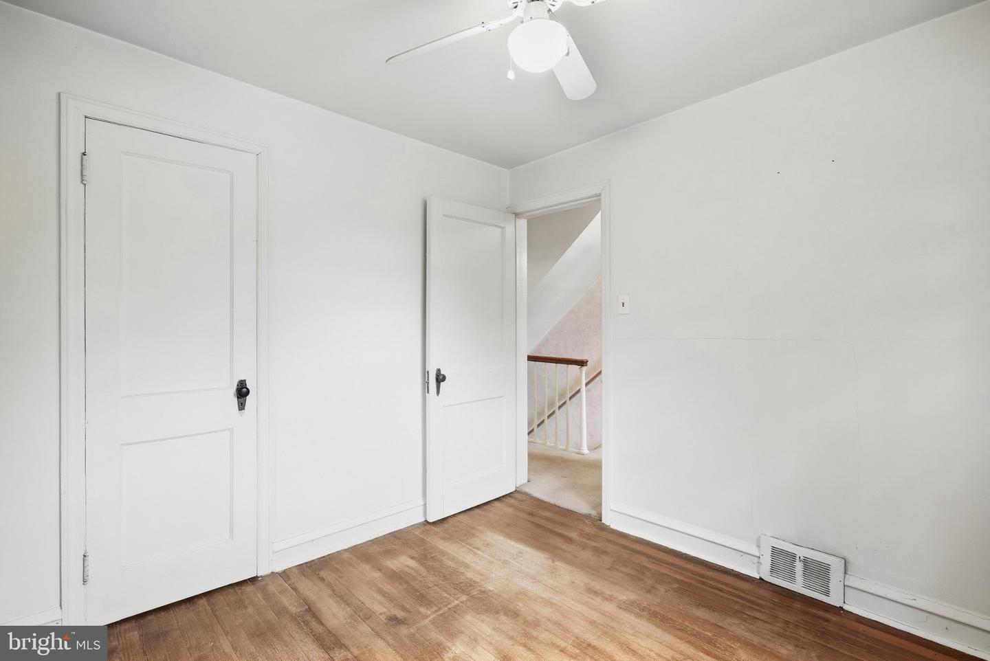 2715 Cowpath Rd Property Photo 22