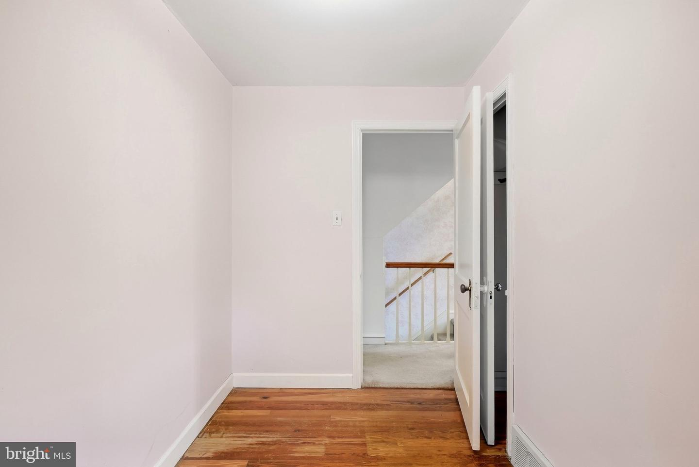 2715 Cowpath Rd Property Photo 24
