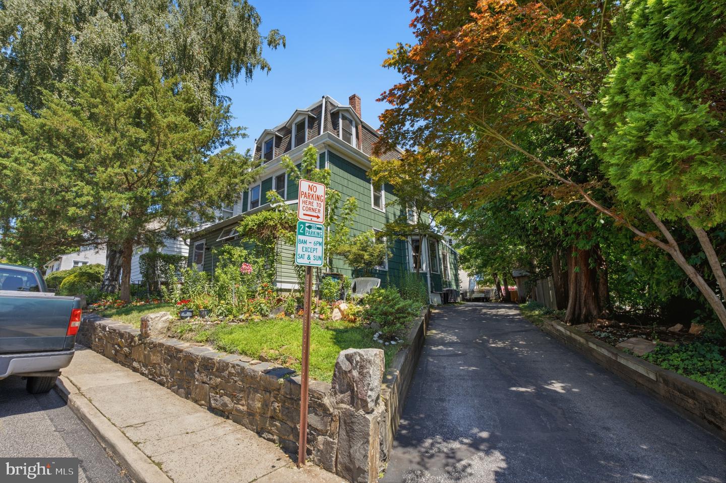 301 Parsons Ave Property Photo 3