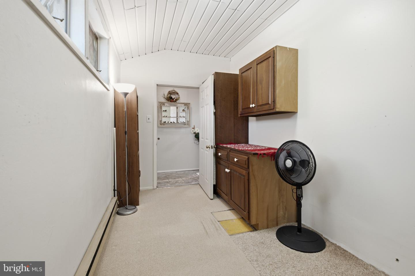 301 Parsons Ave Property Photo 6