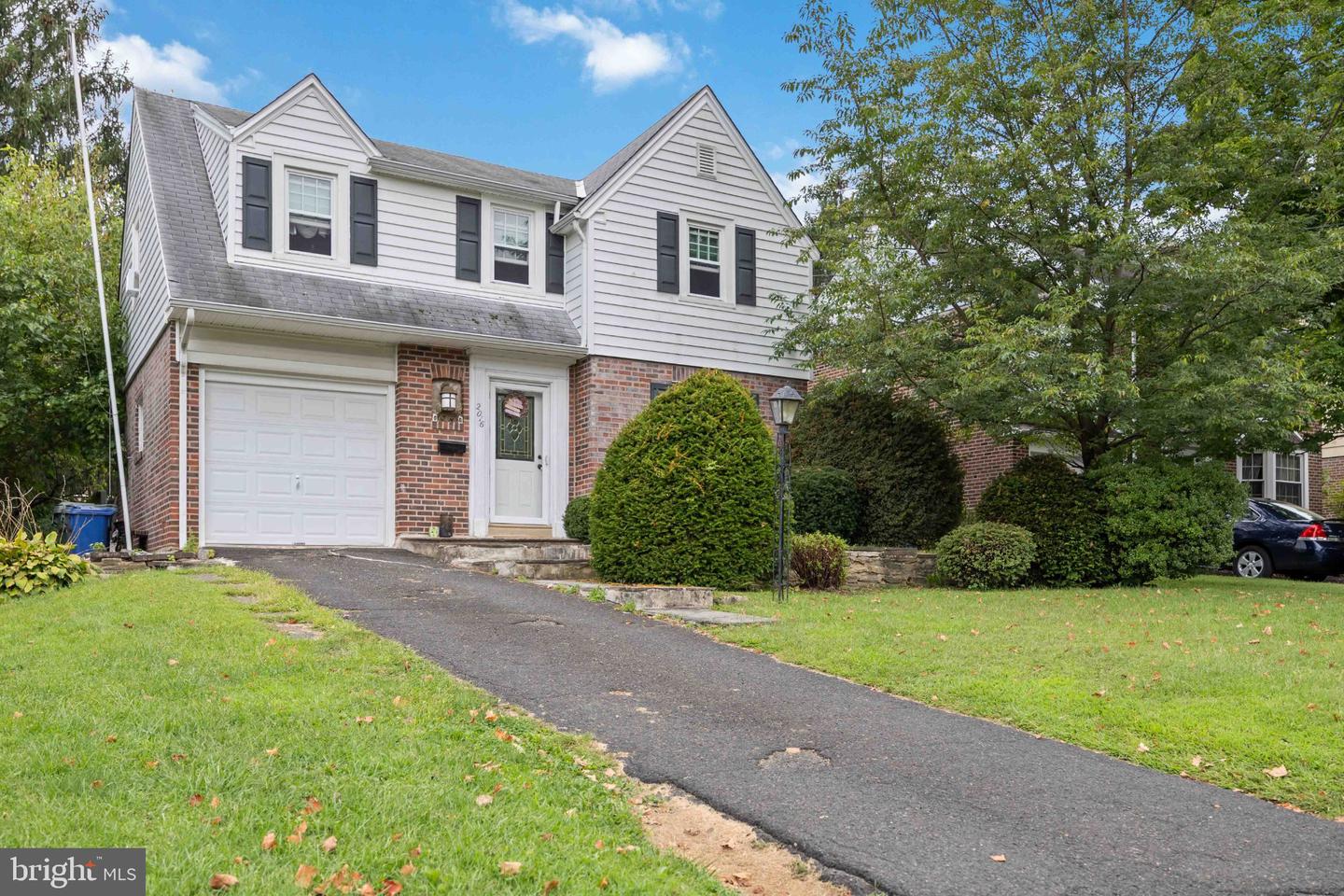 2016 Moreland Rd Property Photo 1