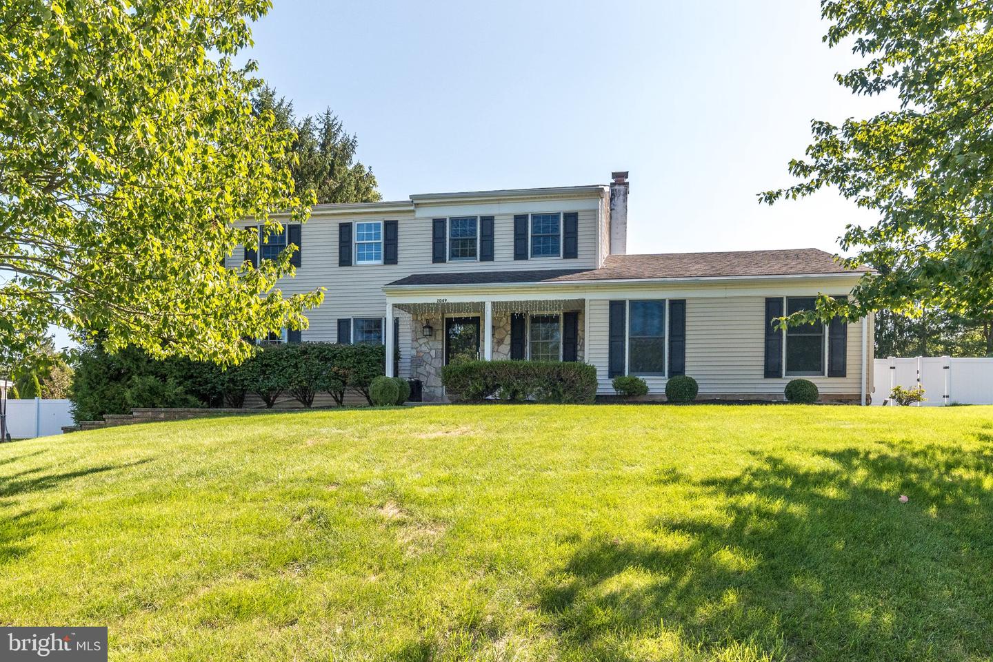 2049 VALLEY VIEW WAY Property Photo 1
