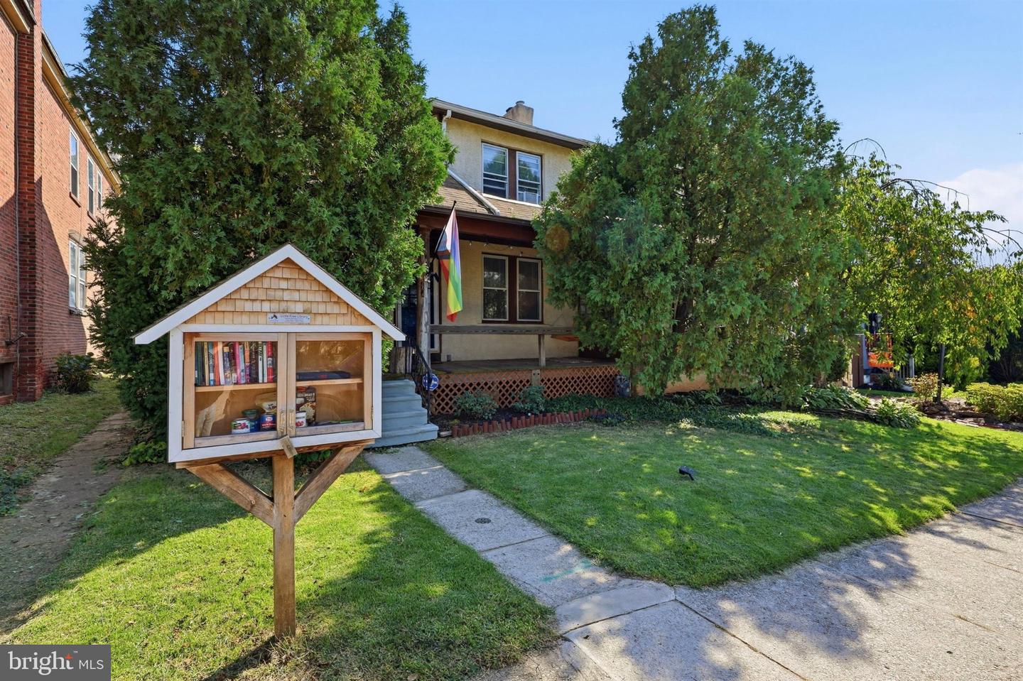 1424 JUNIPER ST Property Photo 1