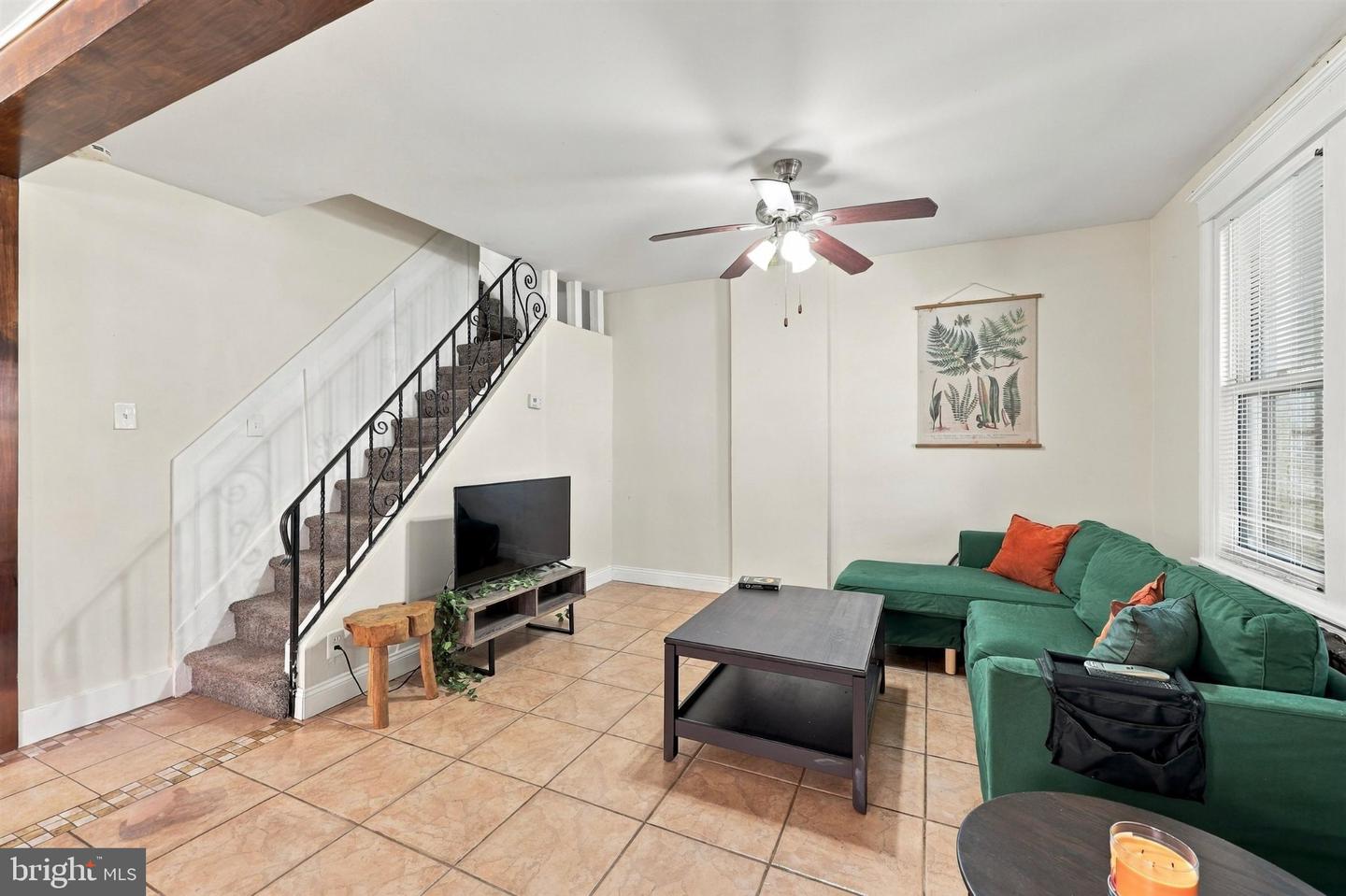 1424 Juniper St Property Photo 4