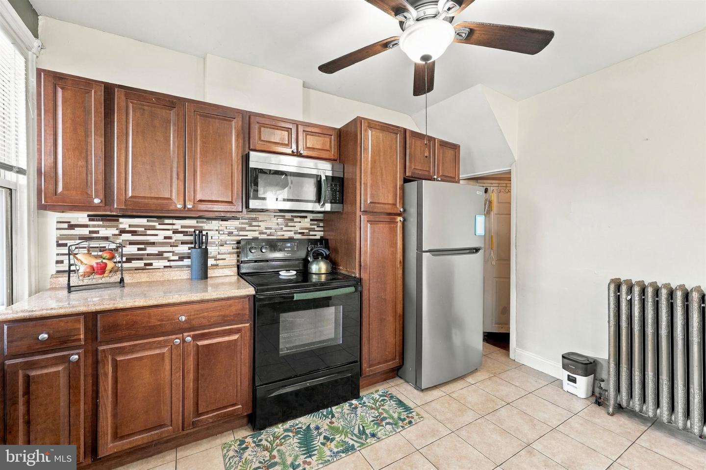 1424 Juniper St Property Photo 14