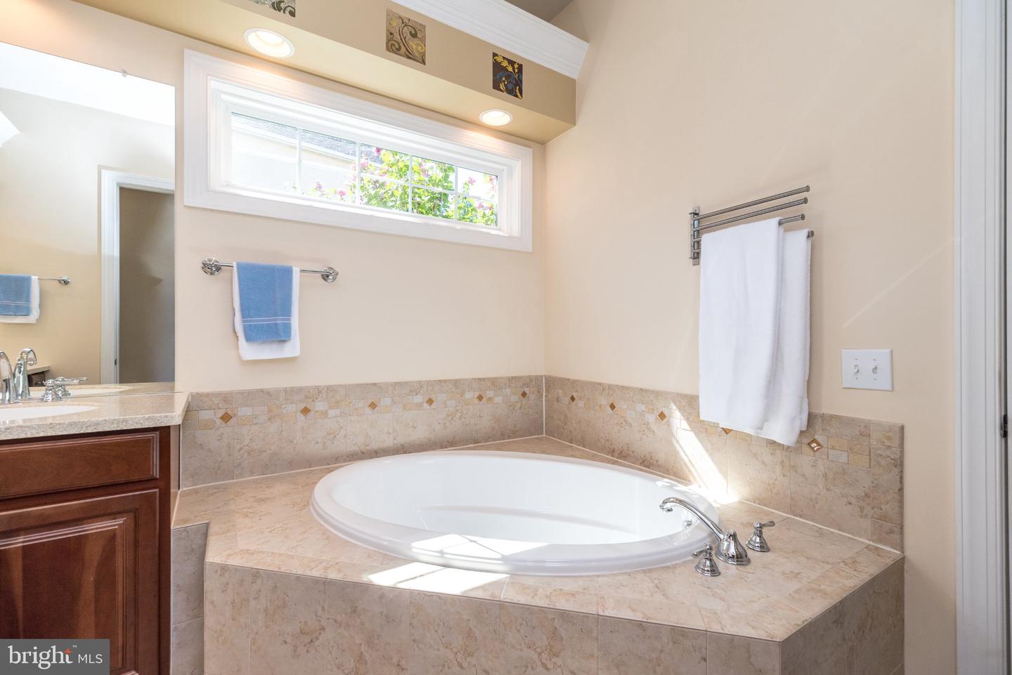 210 Goldenrod Dr Property Photo 35