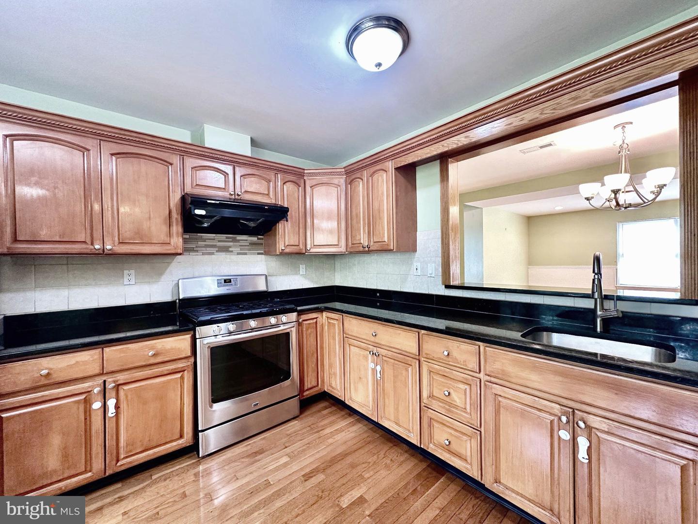 3409 Carriage Ct Property Photo 4