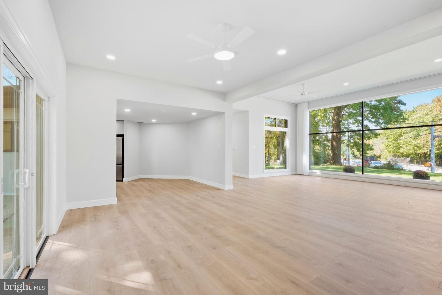 587 Moreland Rd Property Photo 16