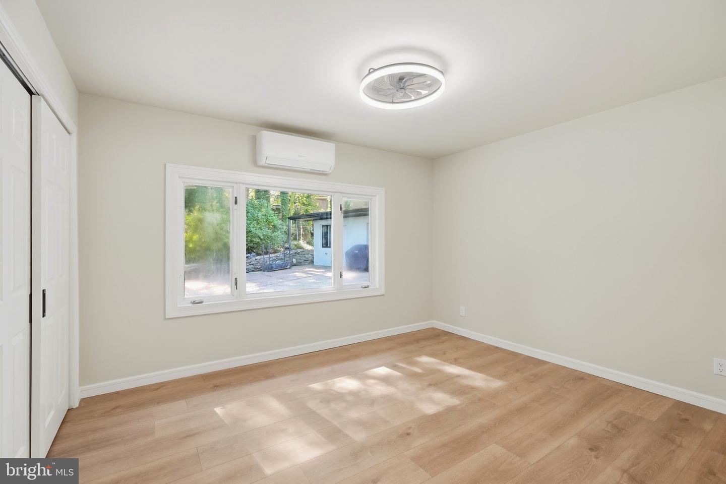587 Moreland Rd Property Photo 32