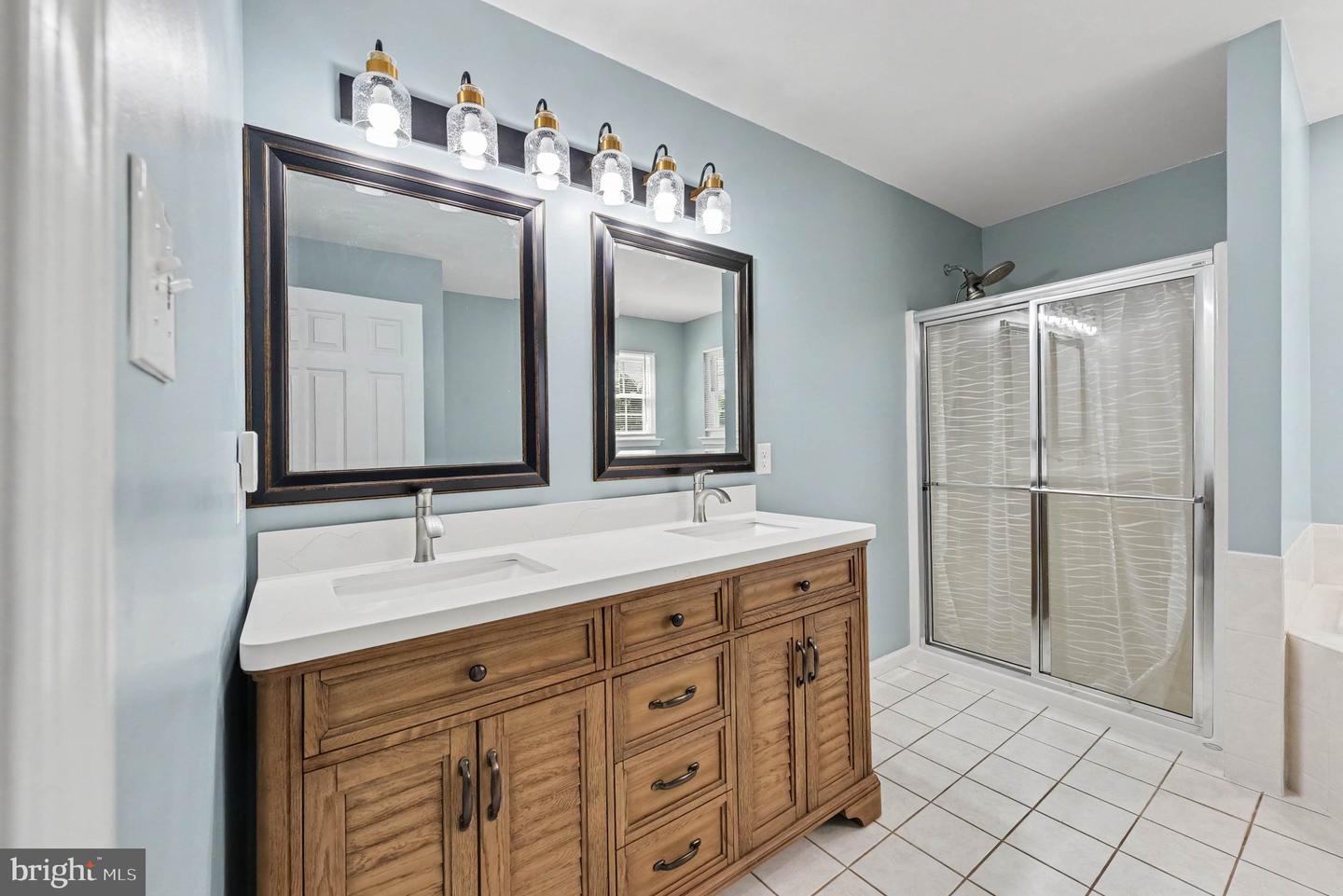 2311 Angel Dr Property Photo 31